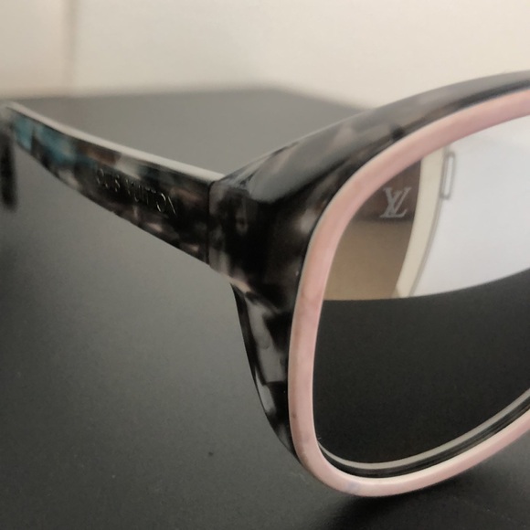 Louis Vuitton made in Italy Z2306W 907 CE 61-12 145 - Picture 2 of 10